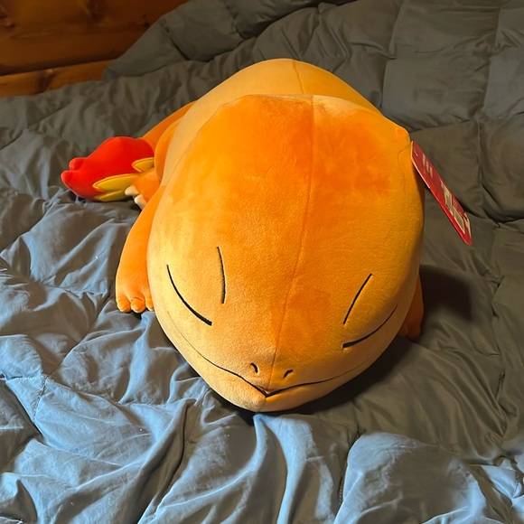 Pokemon Other - Charmander Pokémon 18 inch Sleeping Plushie